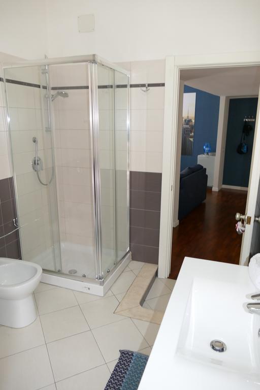 Domus Yenne Suites Каляри Екстериор снимка