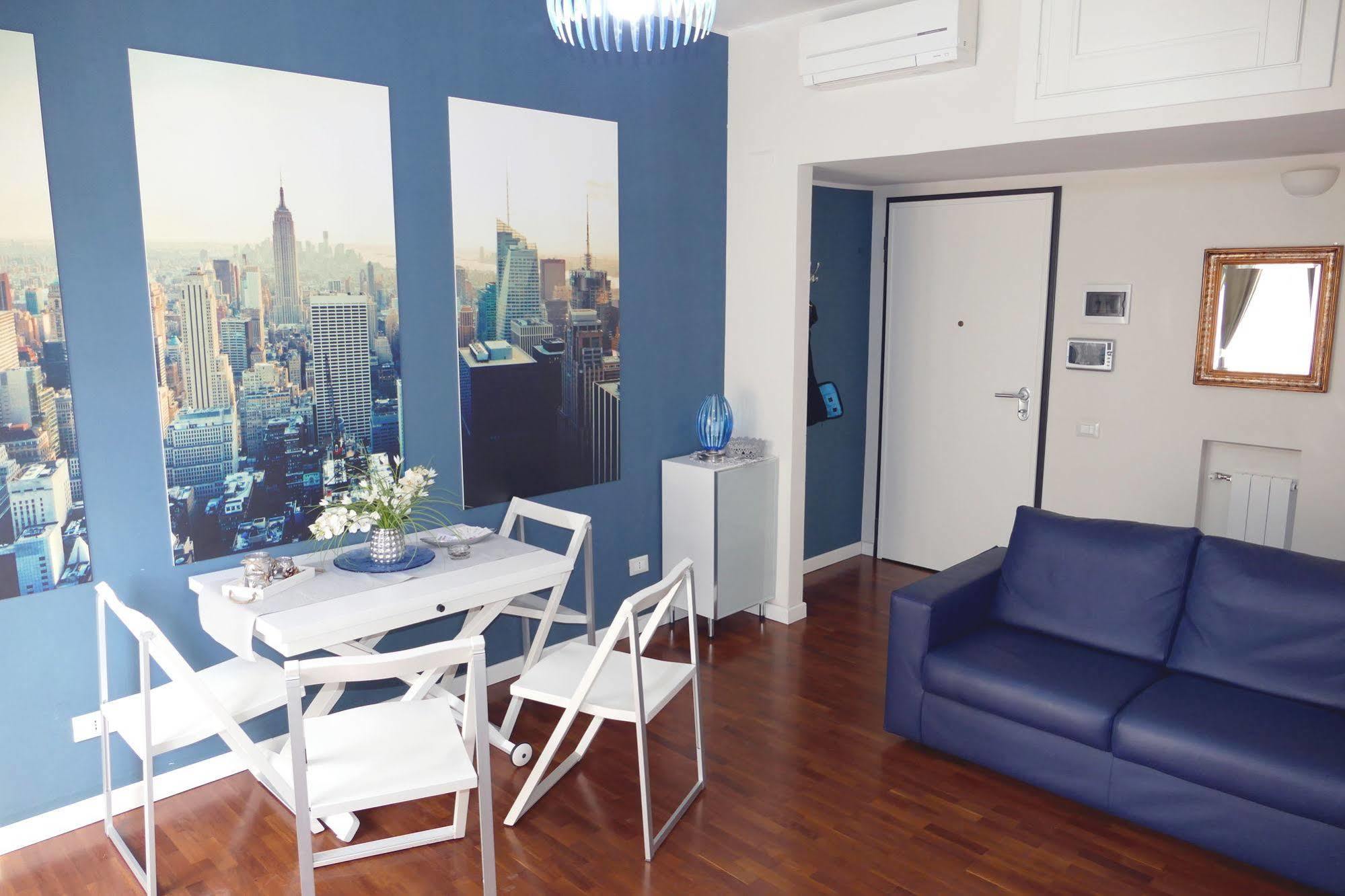 Domus Yenne Suites Каляри Екстериор снимка