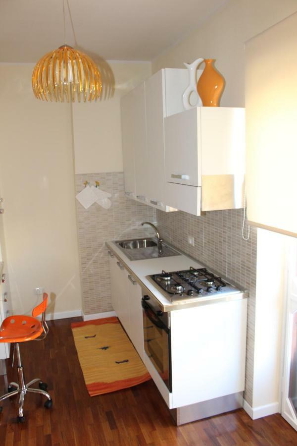 Domus Yenne Suites Каляри Екстериор снимка