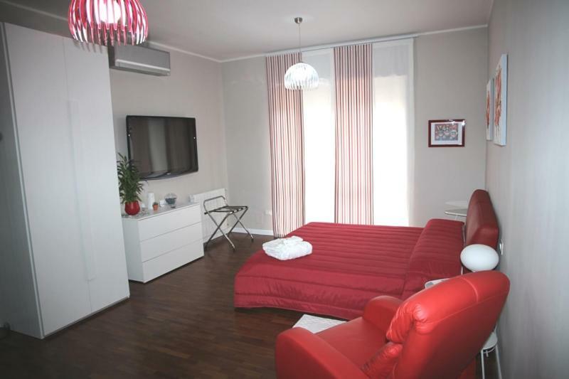 Domus Yenne Suites Каляри Екстериор снимка
